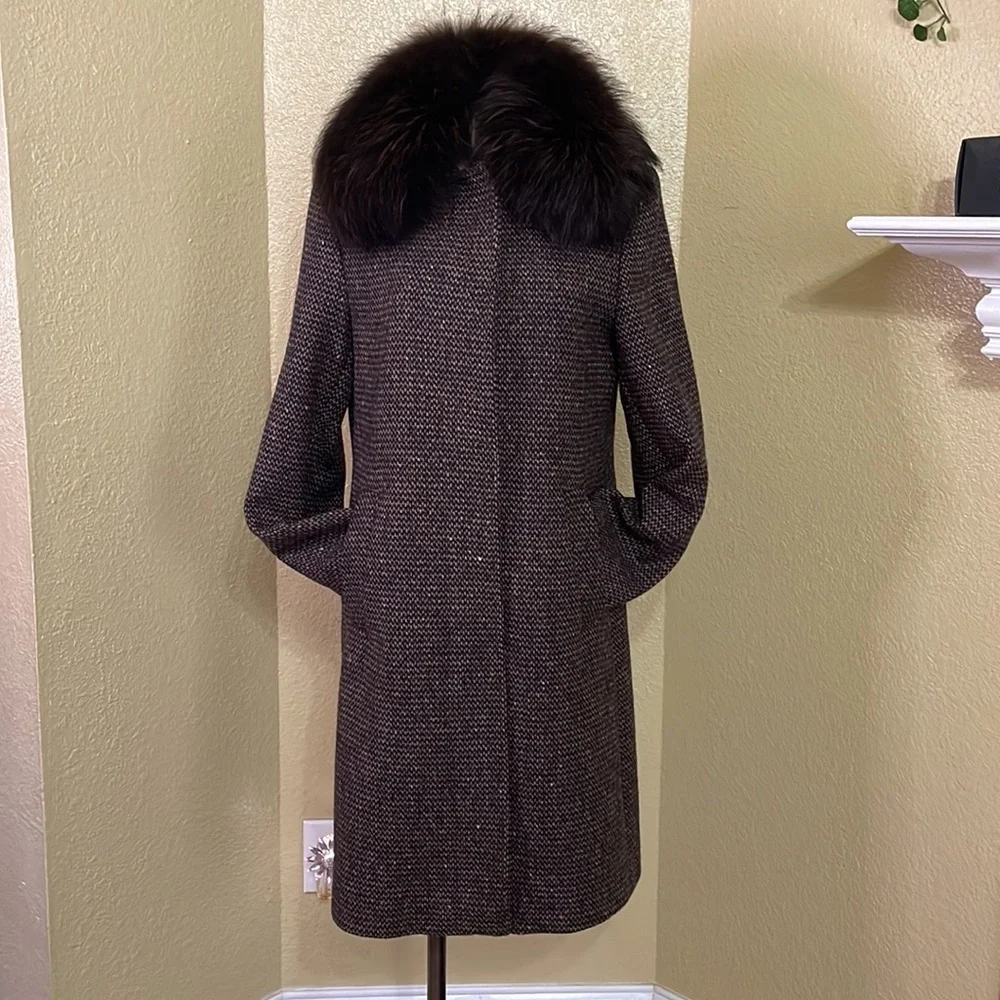 Burberry wool with fur classic coat - Picture 4 of 12